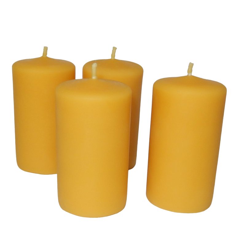 Zestaw 4 Świec Adwentowych z Wosku Pszczelego – Tradycja, Zdrowie i Natura