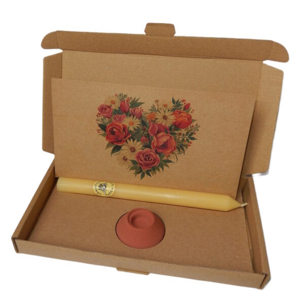 Kartonik Ciepła - świeca pszczela, świecznik i kartka Serce z kwiatów