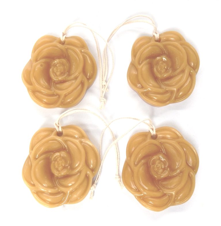 Zawieszki z wosku pszczelego - 4 Róże