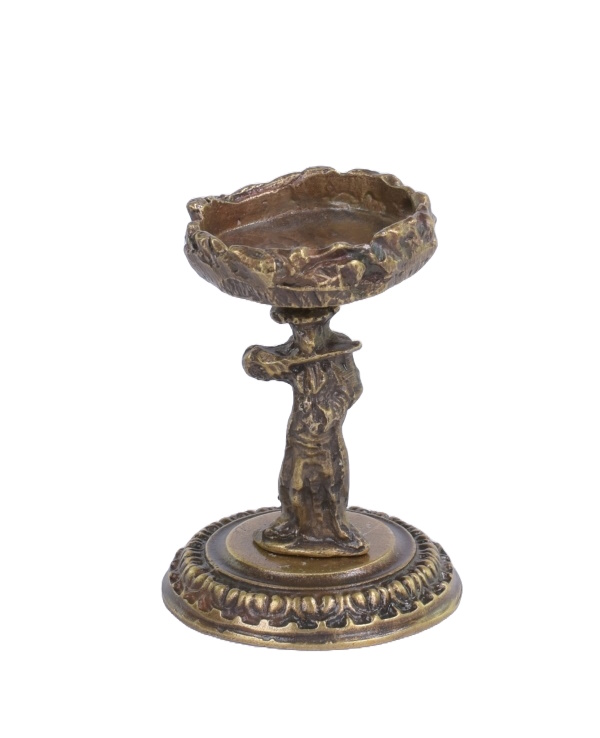 Świecznik metalowy ze skrzypkiem