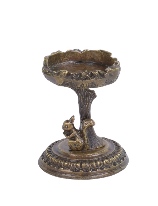 Świecznik metalowy z wiewiórką