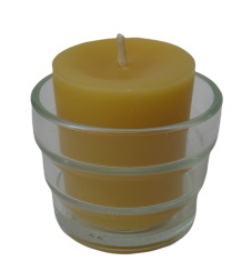 Szklany świecznik do świec wotywnych i tealight'ów w kształcie kieliszka